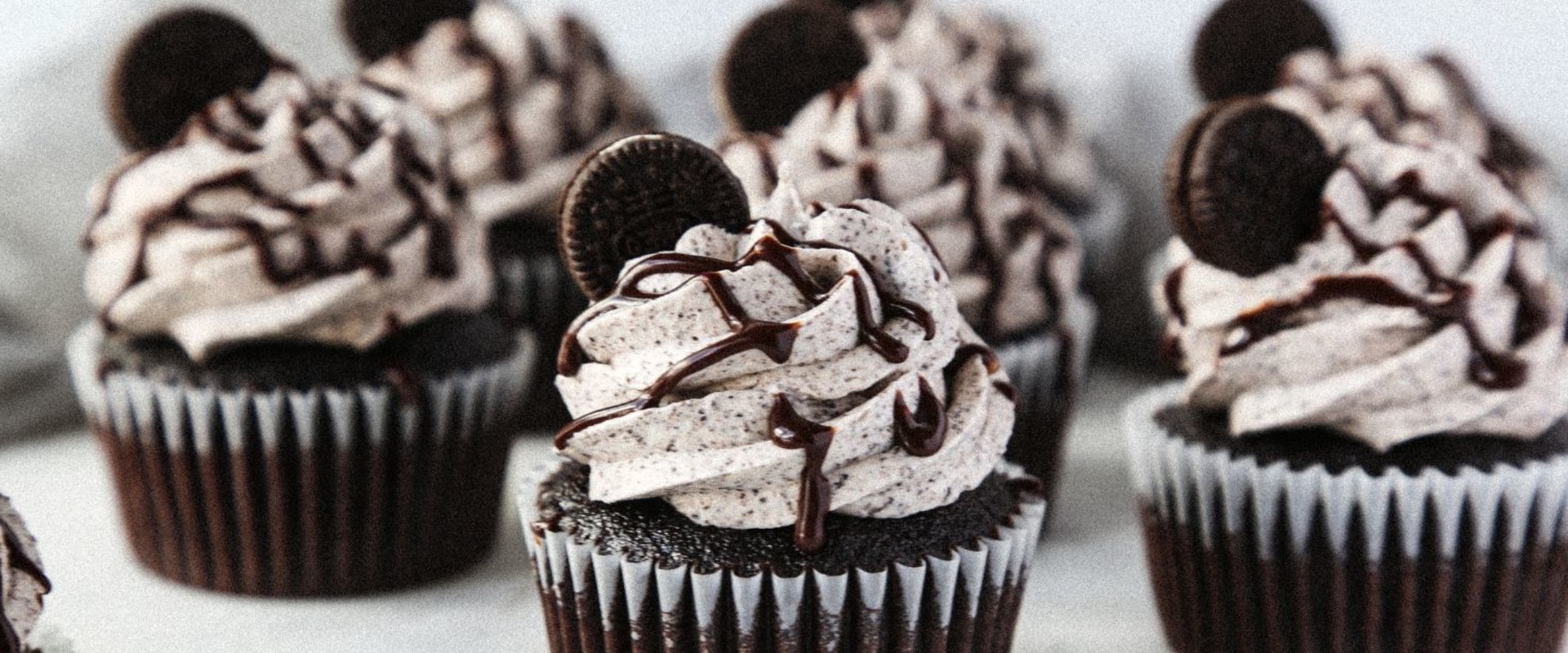 Gourmet Cupcakes and Cookies - Delicious Recipes and Desserts