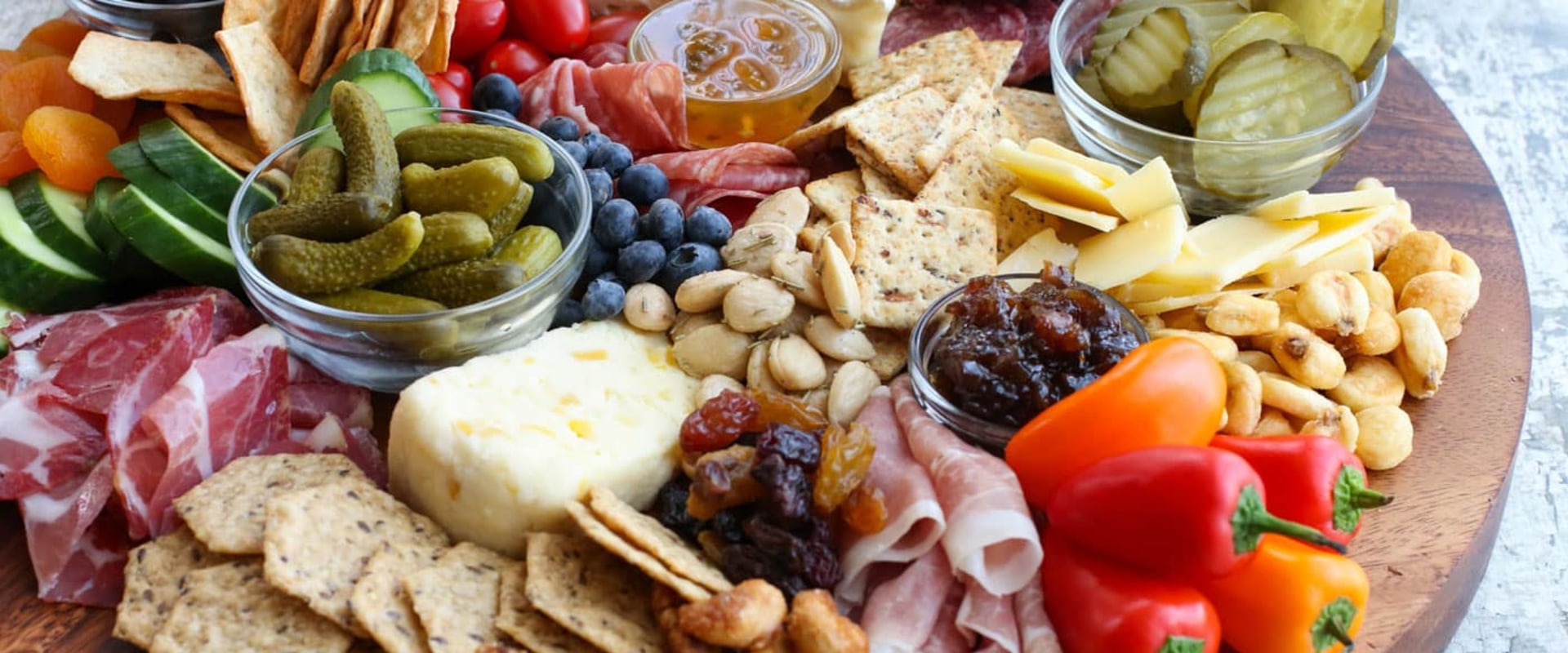 Cheese Platters: Delicious Appetizers for Any Occasion
